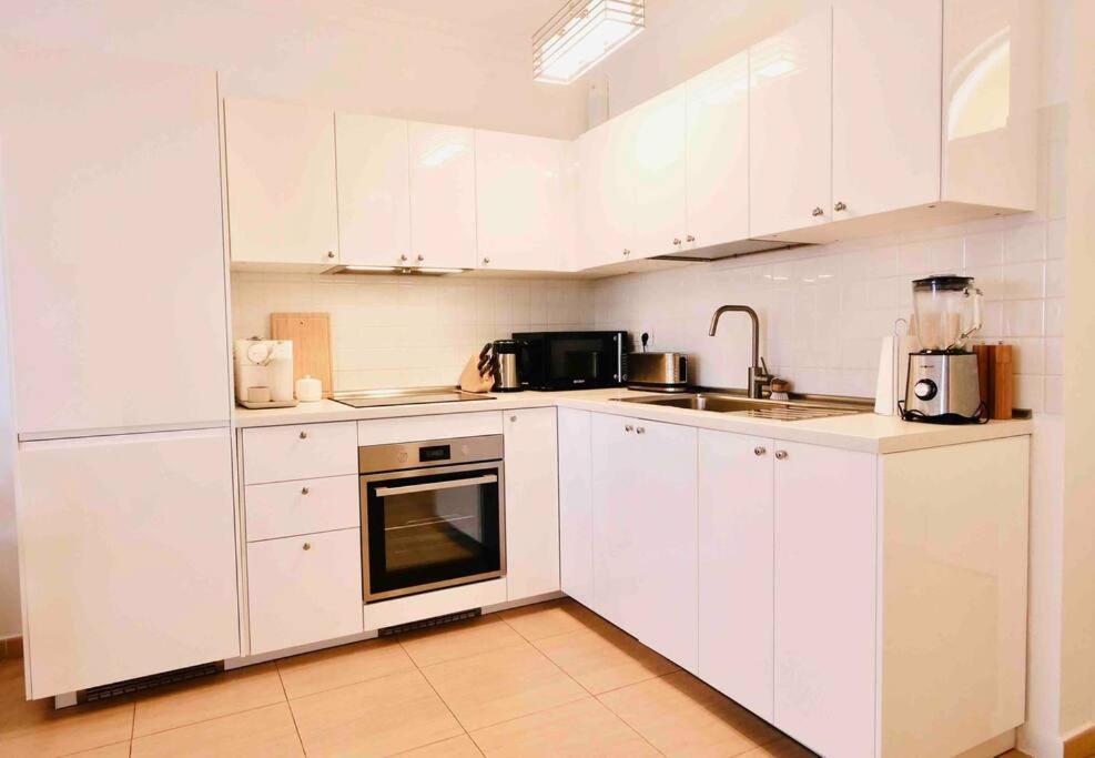 Costa Adeje, 2 Bedrooms Apartment Bagian luar foto