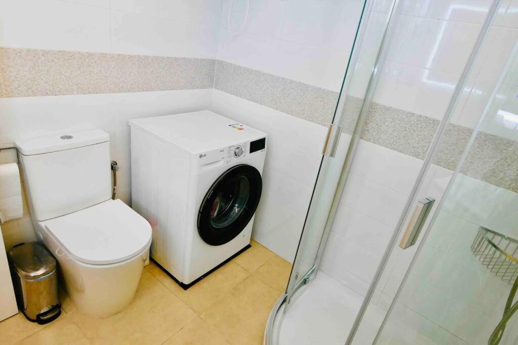 Costa Adeje, 2 Bedrooms Apartment Bagian luar foto