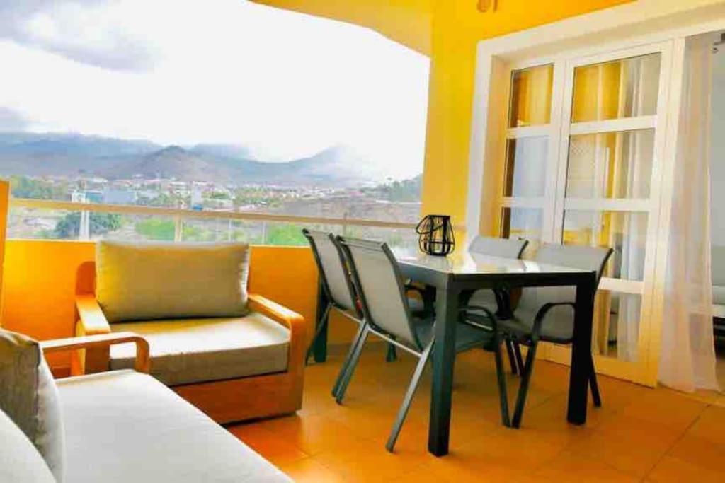 Costa Adeje, 2 Bedrooms Apartment Bagian luar foto