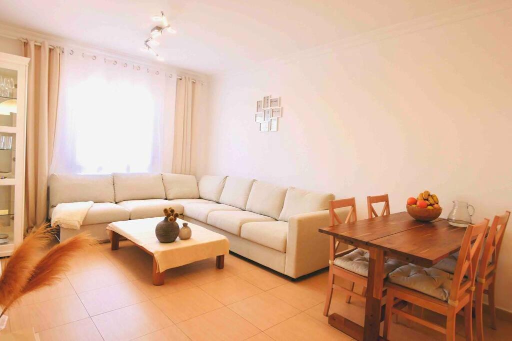 Costa Adeje, 2 Bedrooms Apartment Bagian luar foto