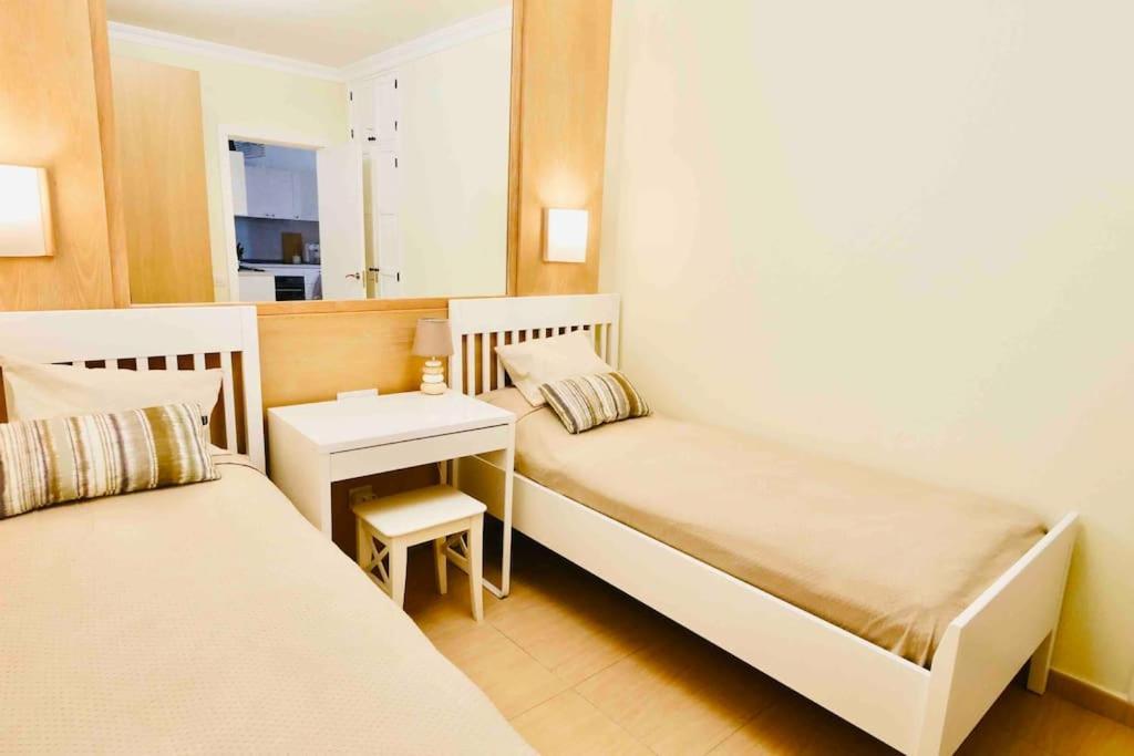 Costa Adeje, 2 Bedrooms Apartment Bagian luar foto