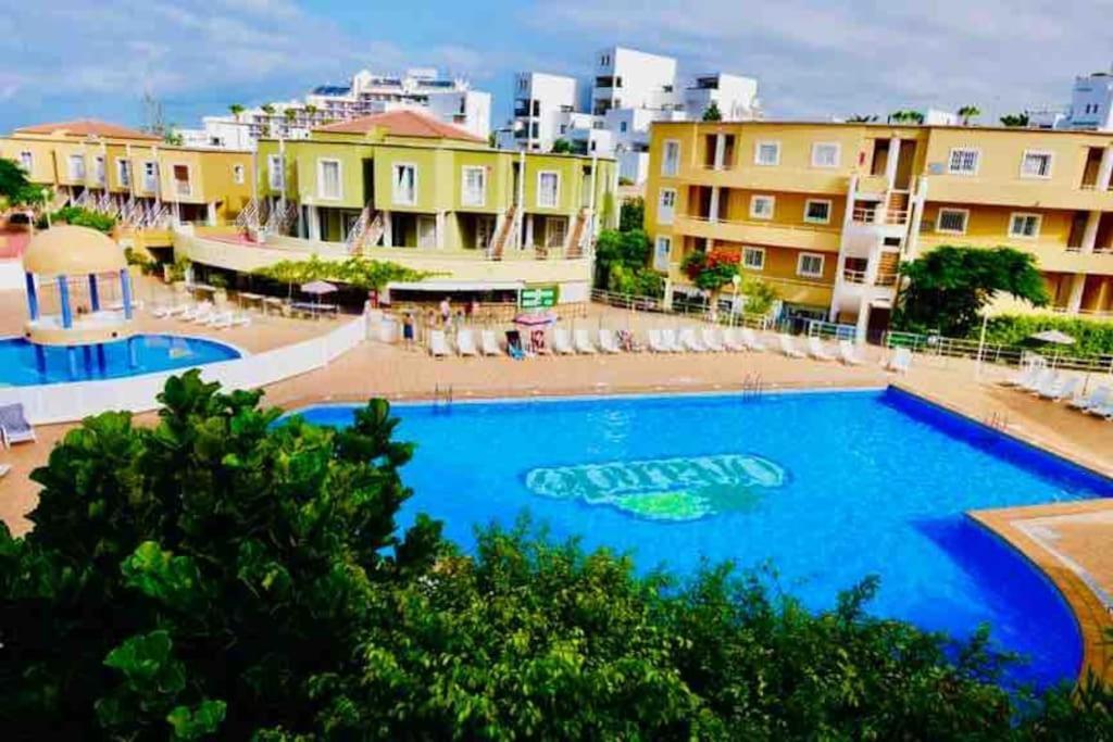 Costa Adeje, 2 Bedrooms Apartment Bagian luar foto