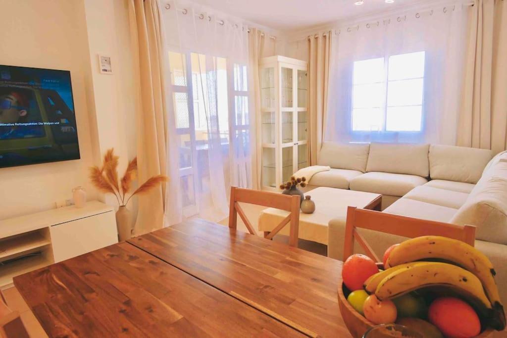Costa Adeje, 2 Bedrooms Apartment Bagian luar foto