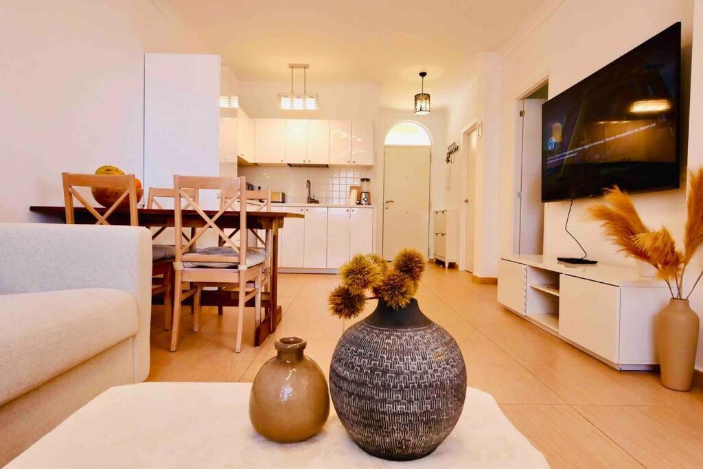 Costa Adeje, 2 Bedrooms Apartment Bagian luar foto