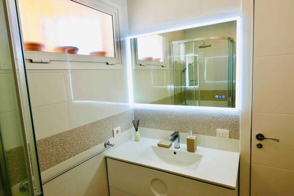 Costa Adeje, 2 Bedrooms Apartment Bagian luar foto
